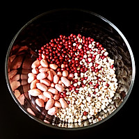 薏米红豆花生瘦身养颜粥的做法图解1