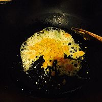 咸蛋黄炒南瓜的做法图解5