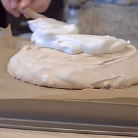 视频：Pavlova 帕芙洛娃～奶油水果蛋白饼的做法图解9