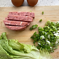 鸡蛋灌饼的做法图解1
