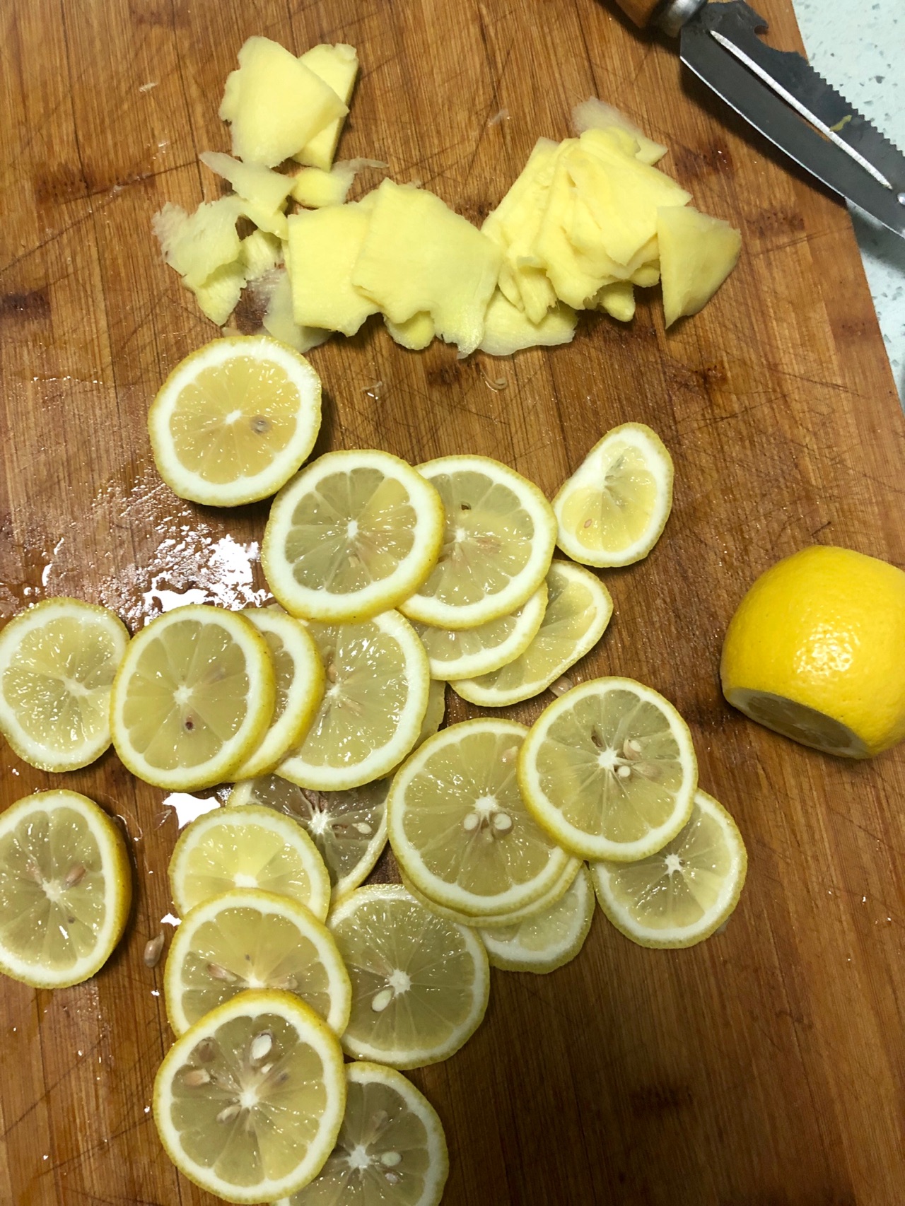 生姜柠檬蜂蜜水怎么做_生姜柠檬蜂蜜水的做法_豆果美食