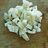 炒三色（肉炒藕胡萝卜）的做法图解2