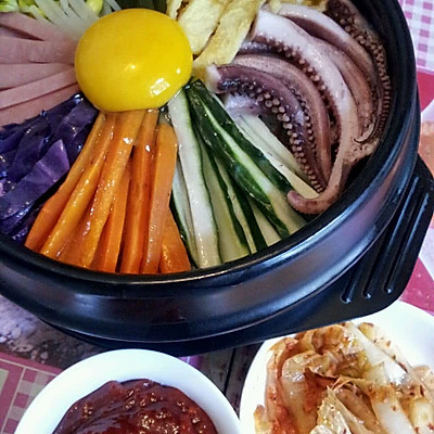 韩国石锅拌饭（韩国带回来的原产国辣椒酱和泡菜）