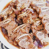 #味达美星厨X小厨中秋团圆宴#土豆紫洋葱蒸黑椒牛仔骨的做法图解13