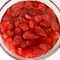 草莓罐头的做法图解7