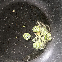 卤鸭炒扁豆丝的做法图解3