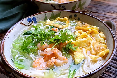鸡蛋海鲜面