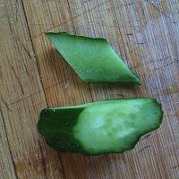 一分钟爽口菜小黄瓜的做法图解2
