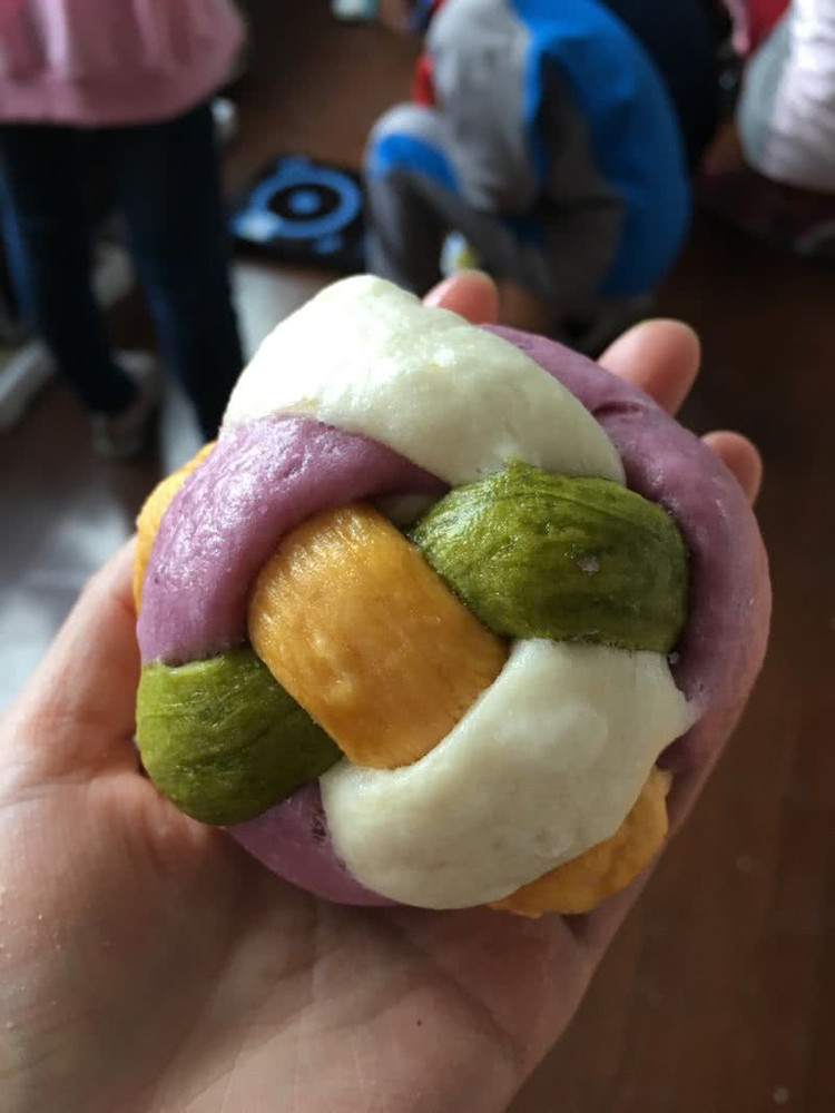 彩色绣球馒头的做法