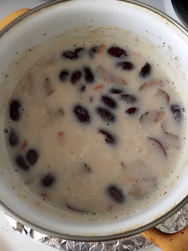 芋头栗子红枣甜汤的做法图解5