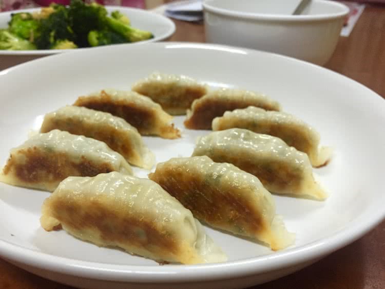 煎饺的做法图解5