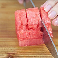 夏日甜品—西瓜沙冰的做法图解2