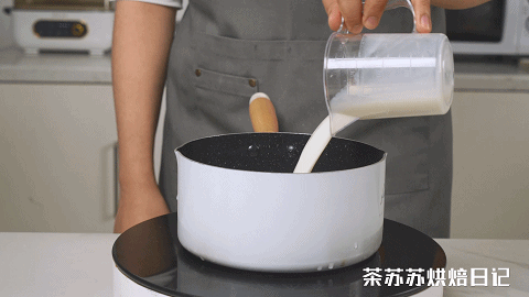焦糖坚果泡芙的做法图解1