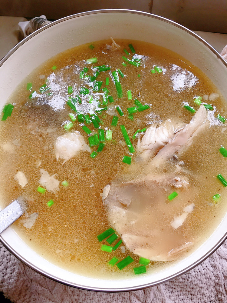 天麻川穹白芷鱼头汤的做法