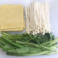 烤箱-烤豆皮卷菜-卷金针菇、油麦菜、香菜的做法图解1
