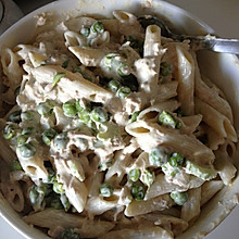 金枪鱼意面沙拉