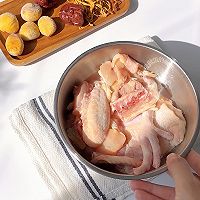 秋冬滋补汤虫草花板栗炖鸡汤，汤鲜味美的做法图解1