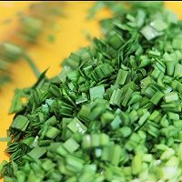 好吃的韭菜盒子，一看就会做的做法图解4