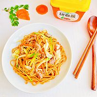 #葱伴侣豆瓣酱能蘸善炒#酱香肉丝炒面的做法图解10