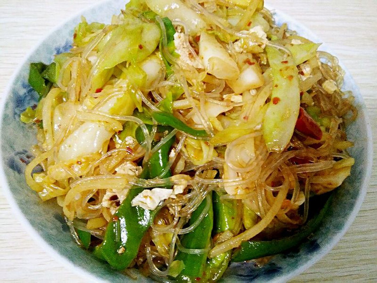 包菜粉丝炒鸡蛋的做法