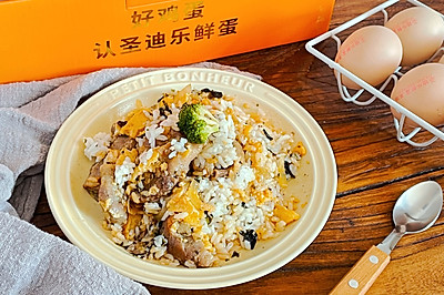 肥牛抱蛋拌饭