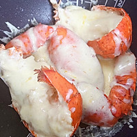 电饭煲芝士焗波士顿龙虾的做法图解3