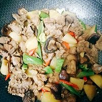香菇土豆烧鸭的做法图解8