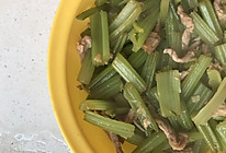 家常菜—芹菜肉丝的做法