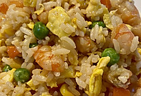 王炸！虾仁炒饭的做法