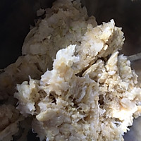 《猪肉酸菜木耳马蹄馅饺子》正宗做法步骤[图