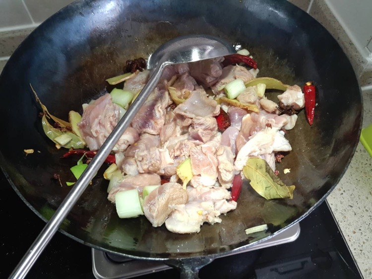 冬季大补菜—红炖羊肉的做法图解3