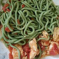 西红柿鸡蛋菠菜绿色面条的做法图解7