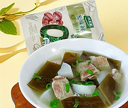 #开启冬日滋补新吃法#白萝卜海带排骨汤的做法