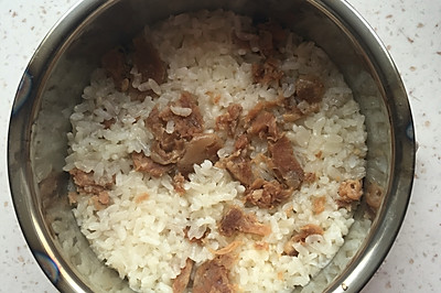 腊肠蒸米饭