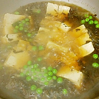 孕期开胃解腻汤：酸菜豆腐甜豆汤的做法图解6