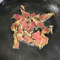 藜蒿炒腊肉的做法图解3