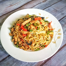 #美食新势力#超好吃的祛湿藤椒鸡炒面