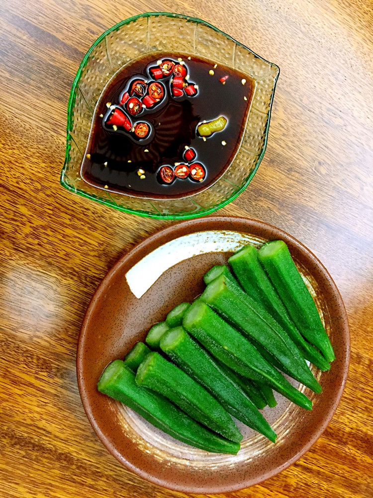 冰镇秋葵的做法