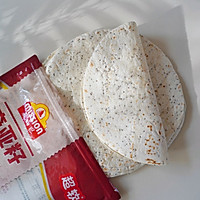 蟹柳煎蛋口袋卷饼的做法图解2