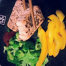 香煎黑椒三文鱼