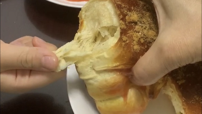 番茄肉松面包的做法