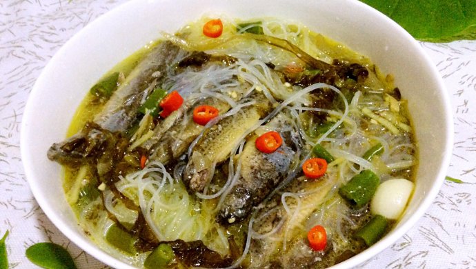 泥秋粉丝汤