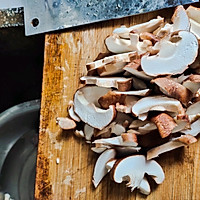 豇豆香菇肉馅饺子的做法图解2