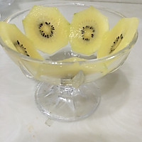 冻酸奶水果杯的做法图解3