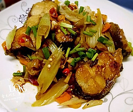 双椒鱼块的做法