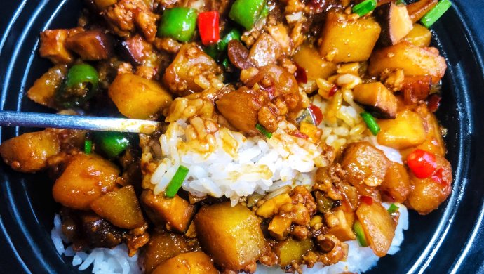㊙️好吃到舔盘土豆香菇肉末拌饭