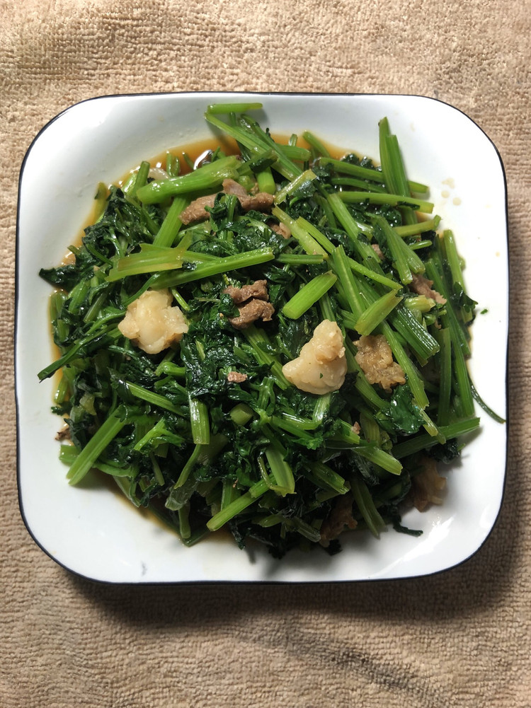 羊肉炒香菜的做法