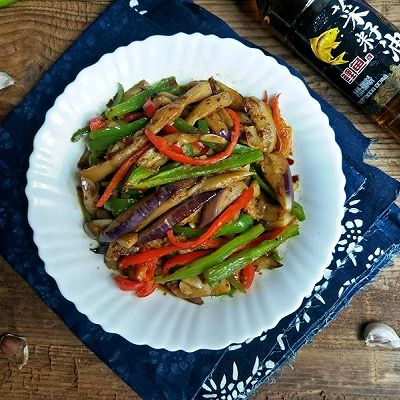 经典名菜酱爆茄子