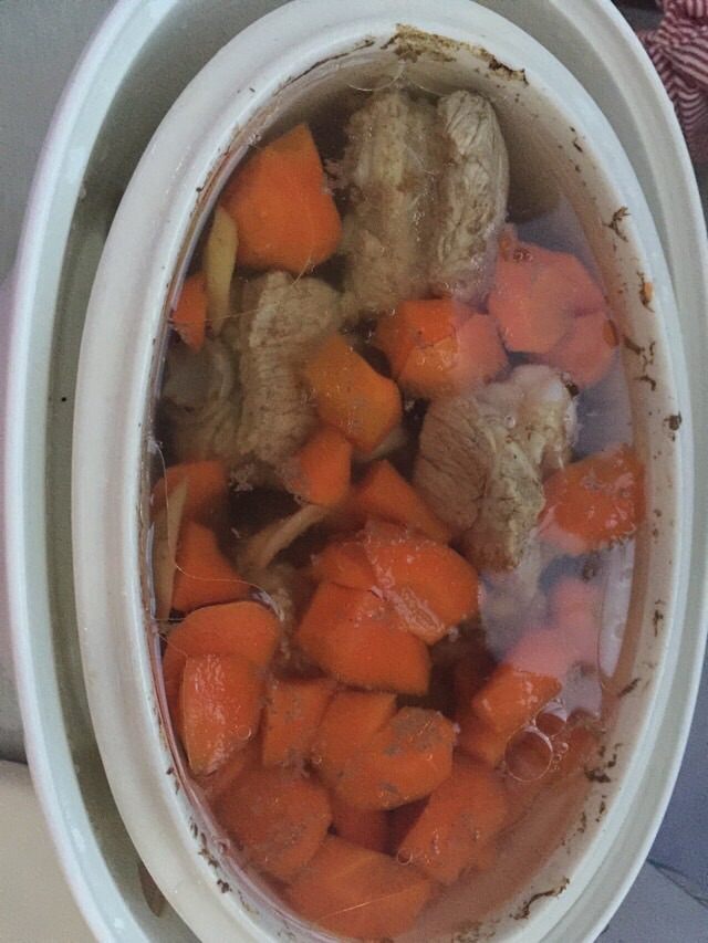 #桃子辅食记#胡萝卜山药排骨汤的做法图解5
