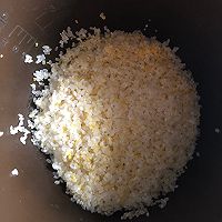 简易美味煲仔饭的做法图解1